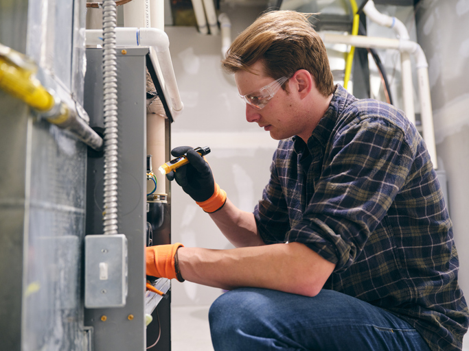 How Seasonal Furnace Maintenance Prevents Costly Repairs Later